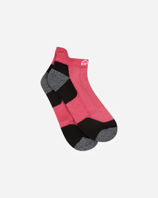 MOUNTAIN SHORT W